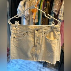 🤍H&M white/cream mini denim skirt🤍